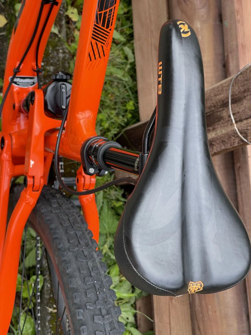 Kona Satori DL velikost S, 140mm Sram GX, od 155cm