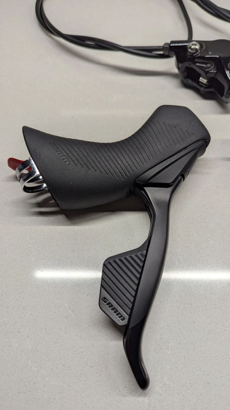 Brzdove paky Sram Rival AXS (vcetne trmenu)