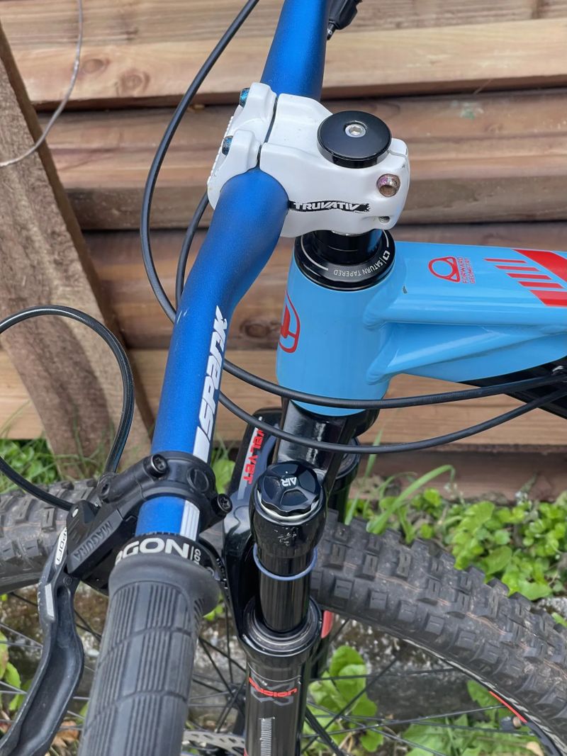 Mondraker Factor 24, dětské celopéro od 130cm