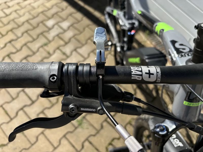 Prodám dvě elektrokola Haibile sduro Velikost XL a M Stoprocentní stav téměř nejeté Každé za 38 000