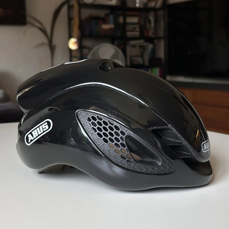 Cyklistická helma Abus Gamechanger Shiny Black vel. S