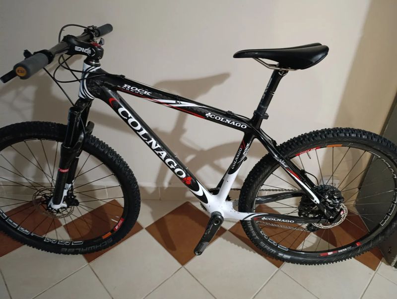 Super lehké závodní kolo Colnago