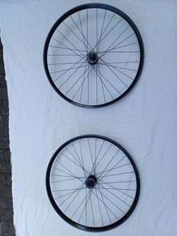 Zapletená kola Mavic E-Crossride 1