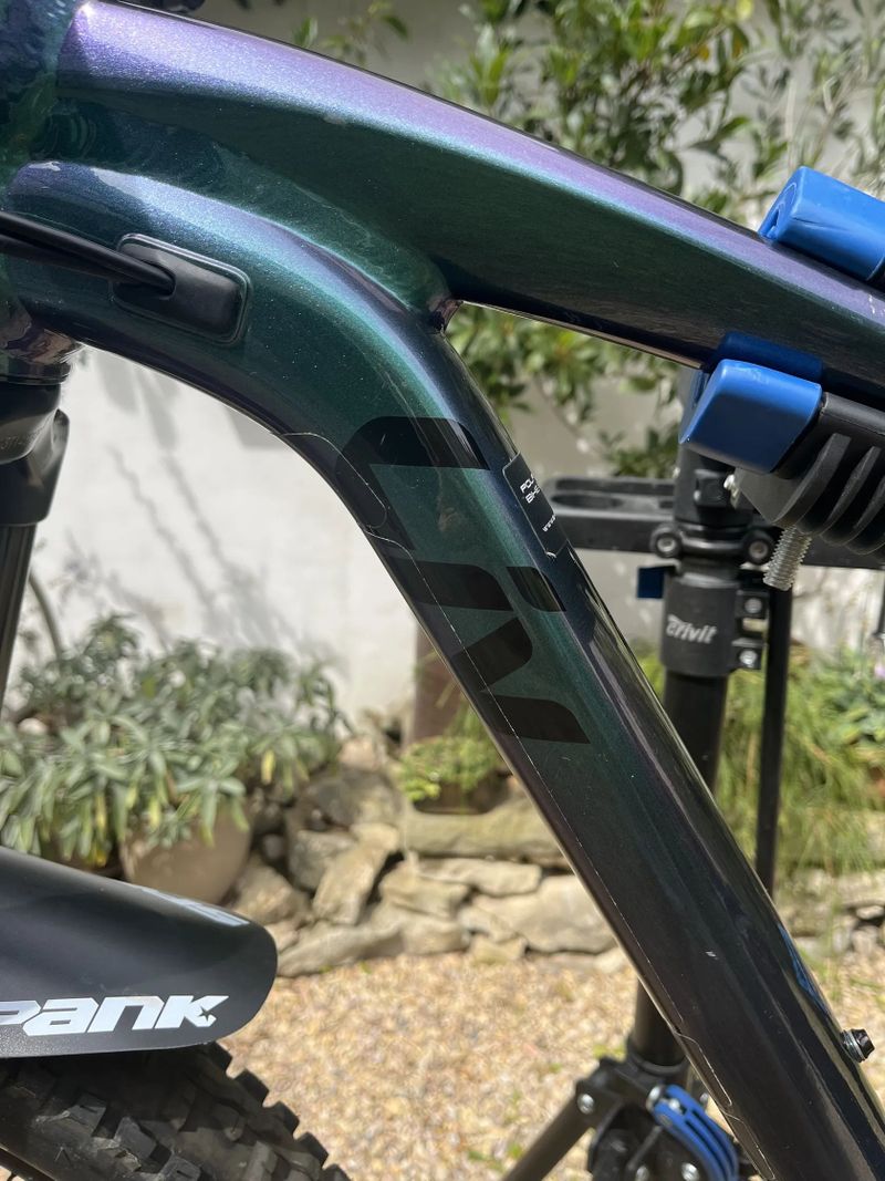 Celoodpružené kolo Giant Liv Intrigue 2021 Chameleon Galaxy, velikost M