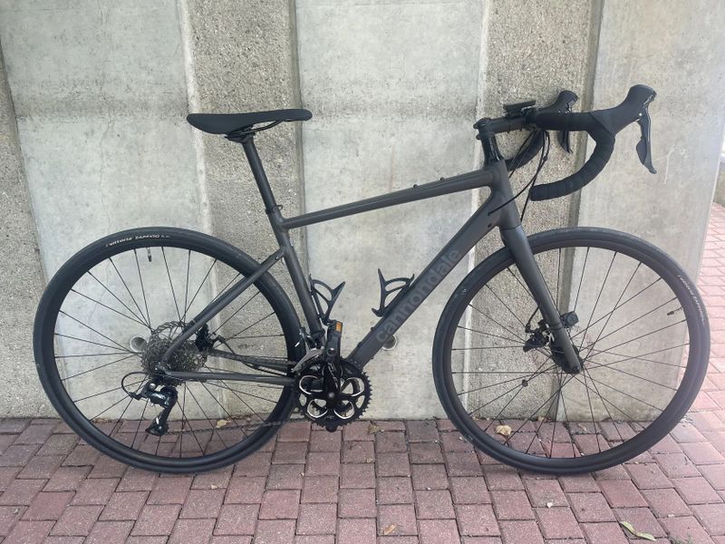 Silniční kolo Cannondale Synapse 3 Smoke black