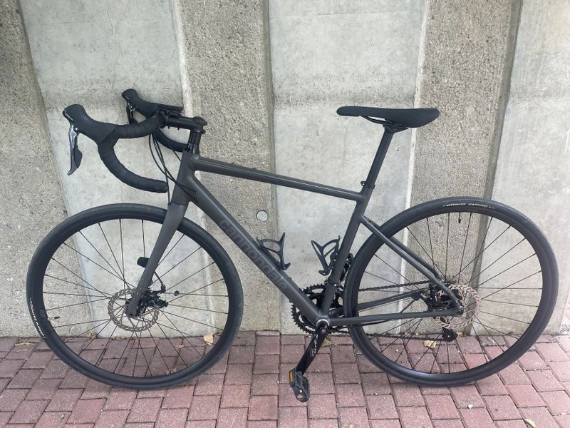 Silniční kolo Cannondale Synapse 3 Smoke black