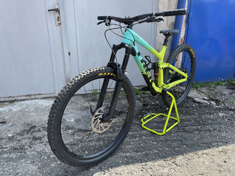 Trek Slash 8 