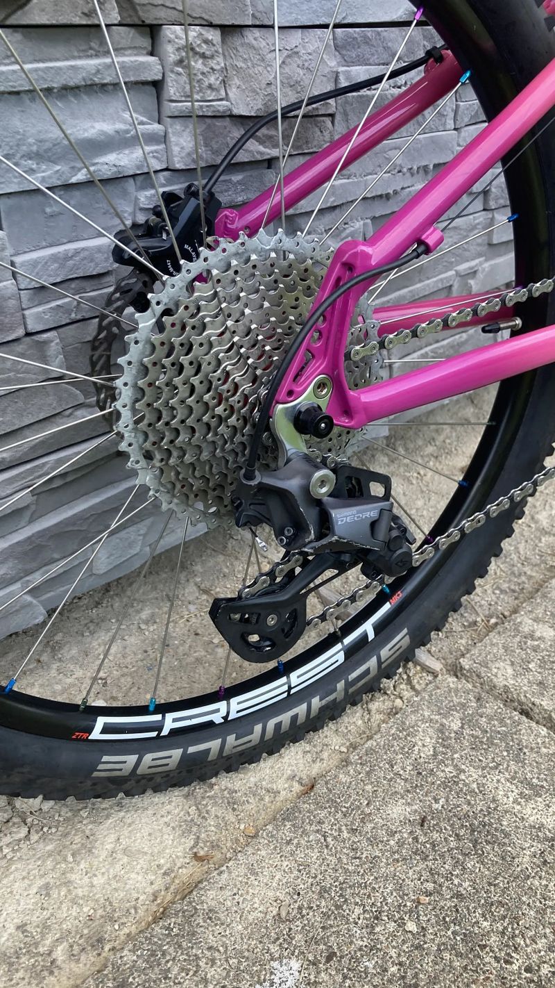 Force Forkys 24