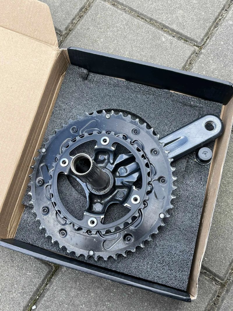 Kliky Shimano Sora včetně převodníků