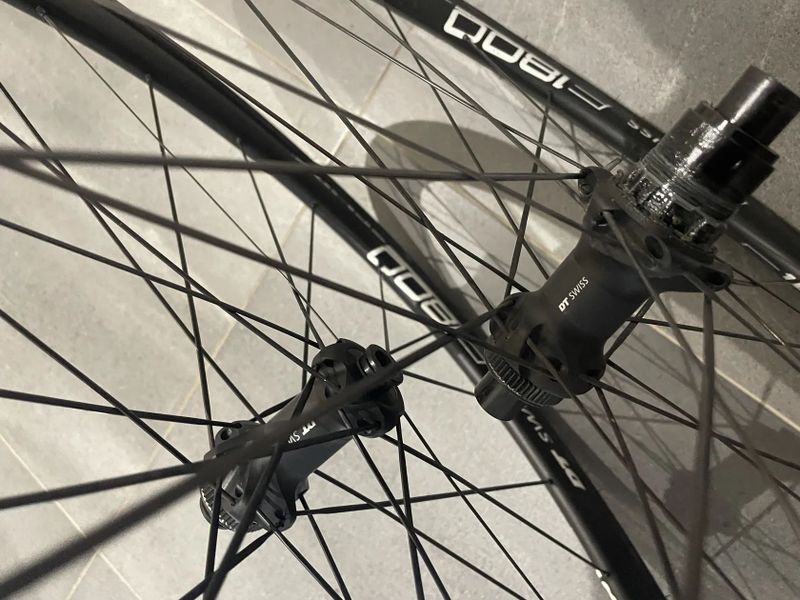 DT Swiss E 1800 SPLINE db 32