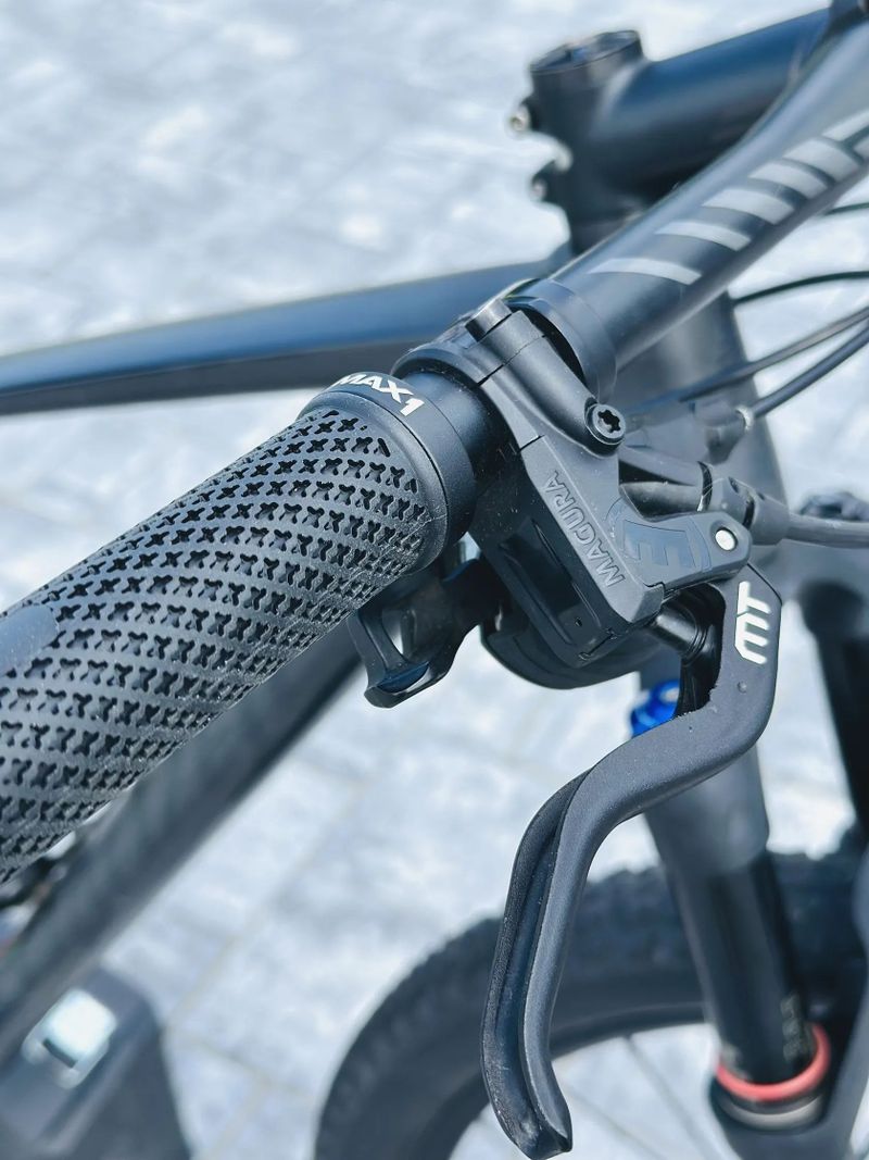 Specialized HT Carbon 29” 