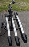 sklápěcí nosič na tažné zařízení - Menabo Winny Plus 3 - pro tři kola