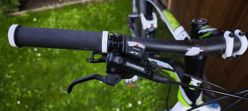 Horské celoodpružené kolo Merida XT edition