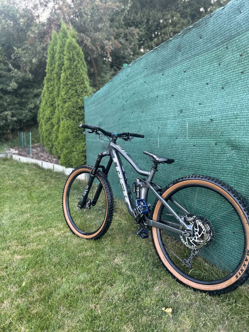 Trek Remedy 8 
