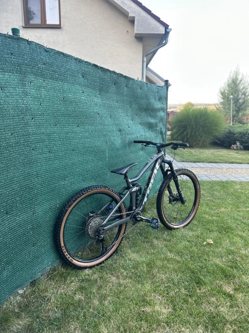 Trek Remedy 8 