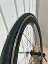 Bontrager Aeolus Comp 5 – alu brzdná plocha, stav výborný