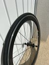 Bontrager Aeolus Comp 5 – alu brzdná plocha, stav výborný