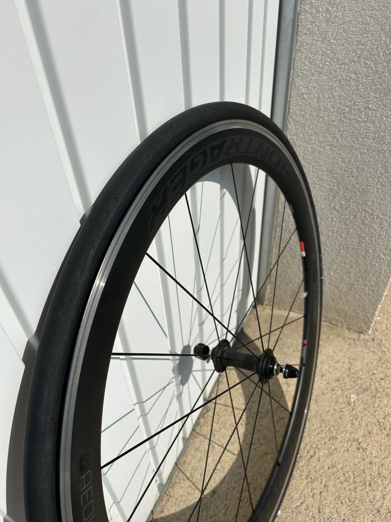 Bontrager Aeolus Comp 5 – alu brzdná plocha, stav výborný