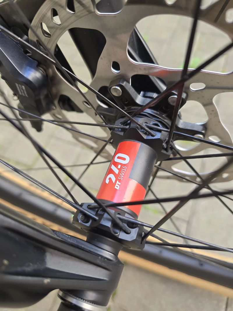 Celoodpružený XC bike, celková hmotnost 11kg