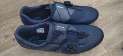 Tretry Shimano XC300 - velikost 46