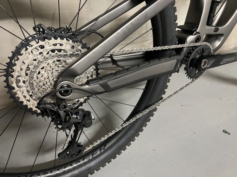 Trek Fuel Ex 9.7 2024 XL - nové komponenty