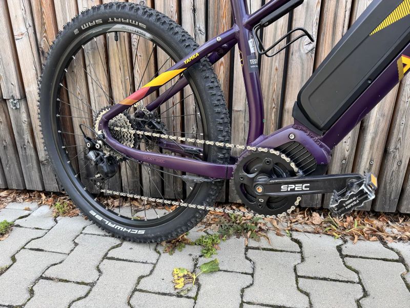 Apache Yamka Comp 18 - fialová