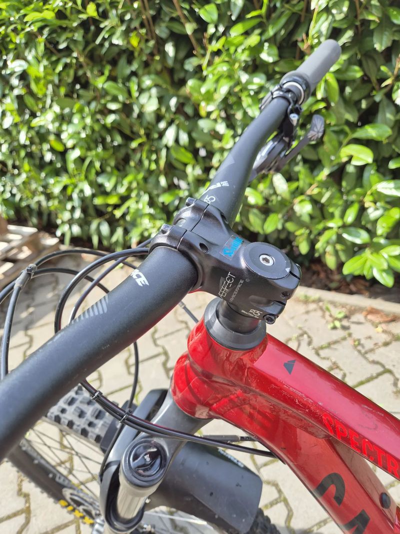 Canyon Spectral AL 6.0 vel.M