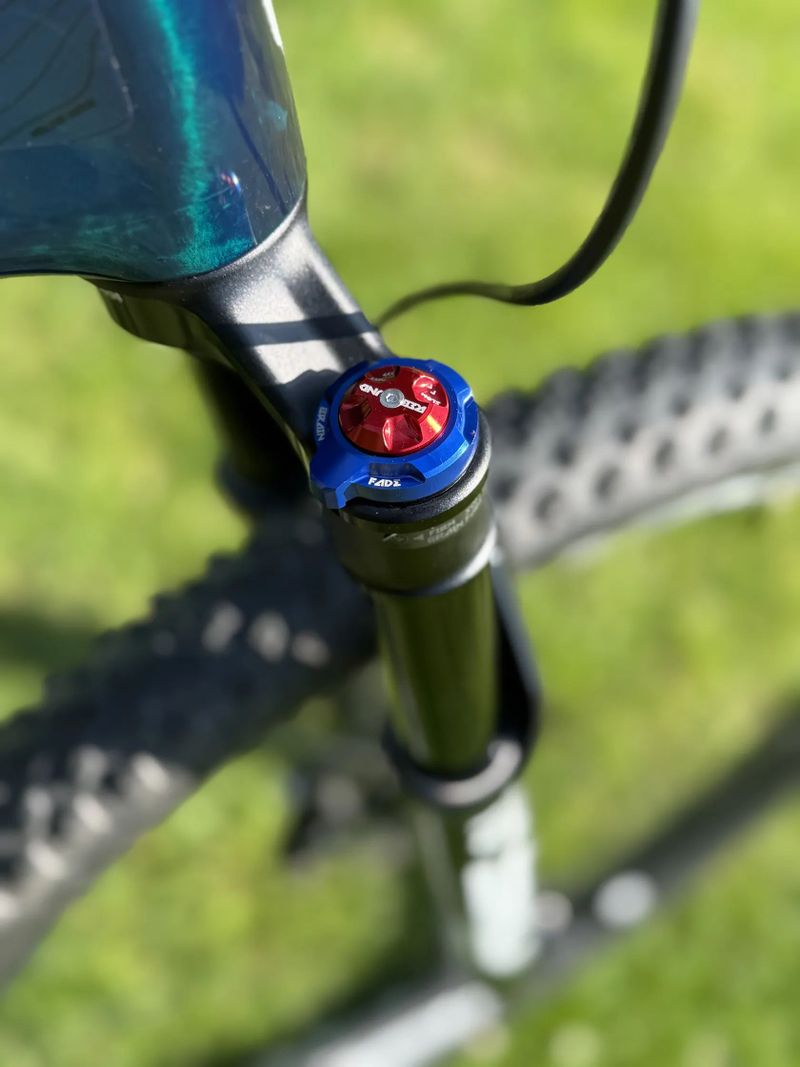 S-WORKS EPIC LTD - TOP STAV