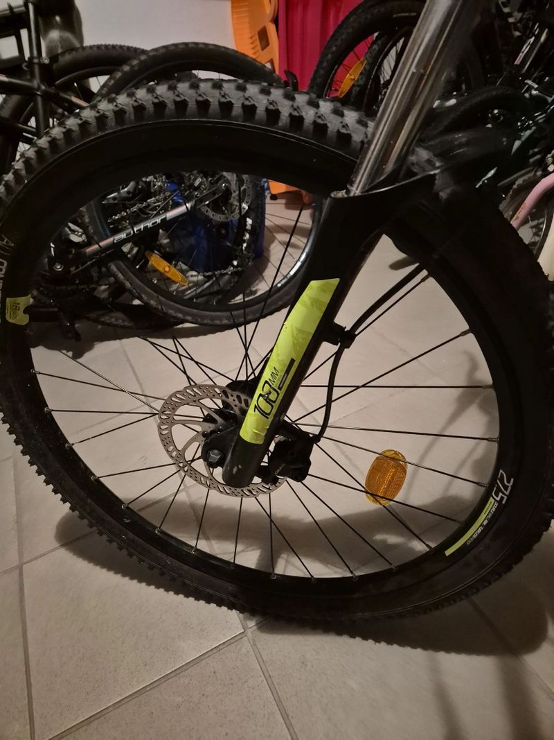 Jako nové Rockrider ST 530 vel.S