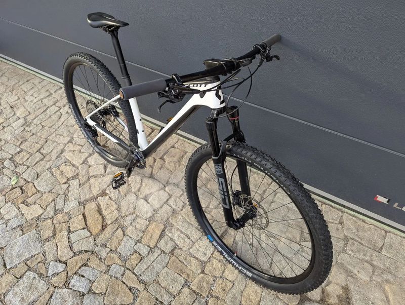 ZAREZERVOVÁNO: Prodám Scott Scale RC 900 Team 