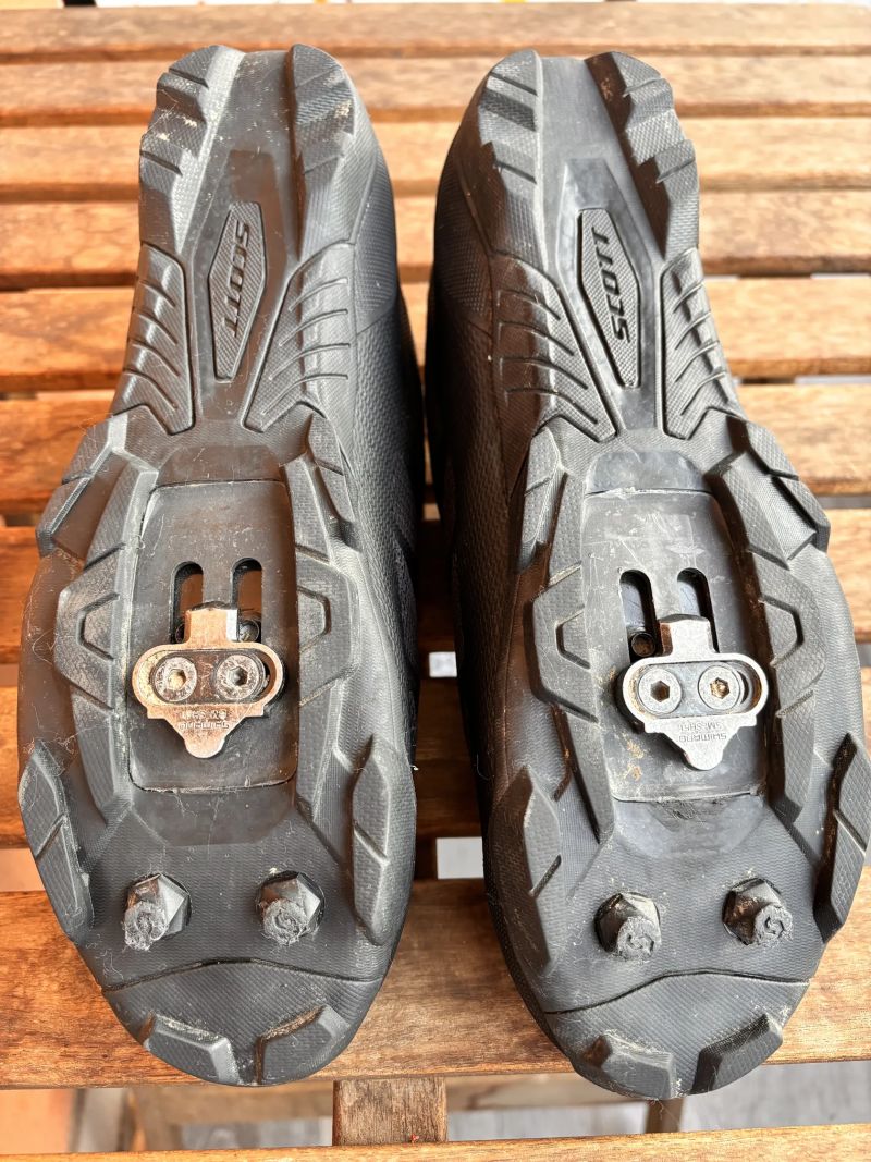 Prodám MTB tretry Scoot Vertec
