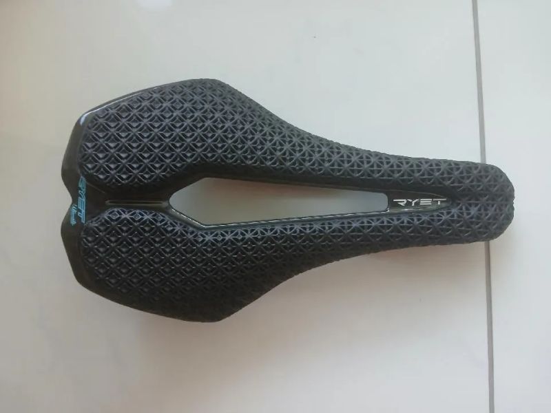 Prodám 3Dtištěné karbonové sedlo