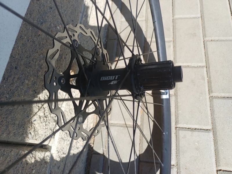 Zapletená kola DT SWISS PR 1400 Dicut Oxic