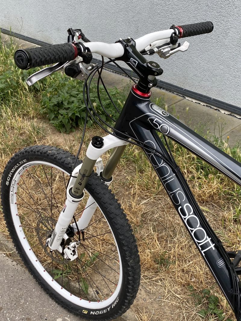 CELOODPRUŽENÉ HORSKÉ KOLO SCOTT GENIUS 50 KOLA 26”