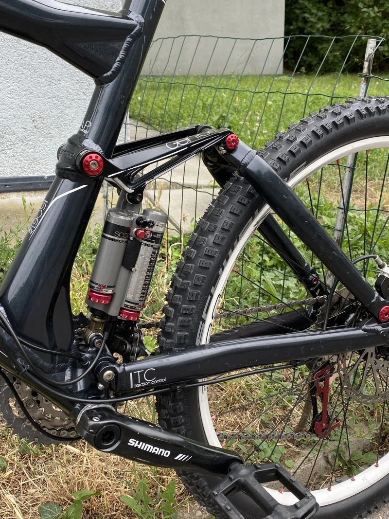 CELOODPRUŽENÉ HORSKÉ KOLO SCOTT GENIUS 50 KOLA 26”