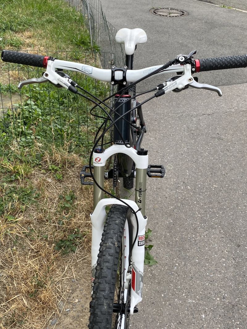 CELOODPRUŽENÉ HORSKÉ KOLO SCOTT GENIUS 50 KOLA 26”