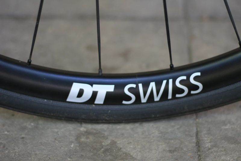 ISAAC Vitron 105, DT Swiss