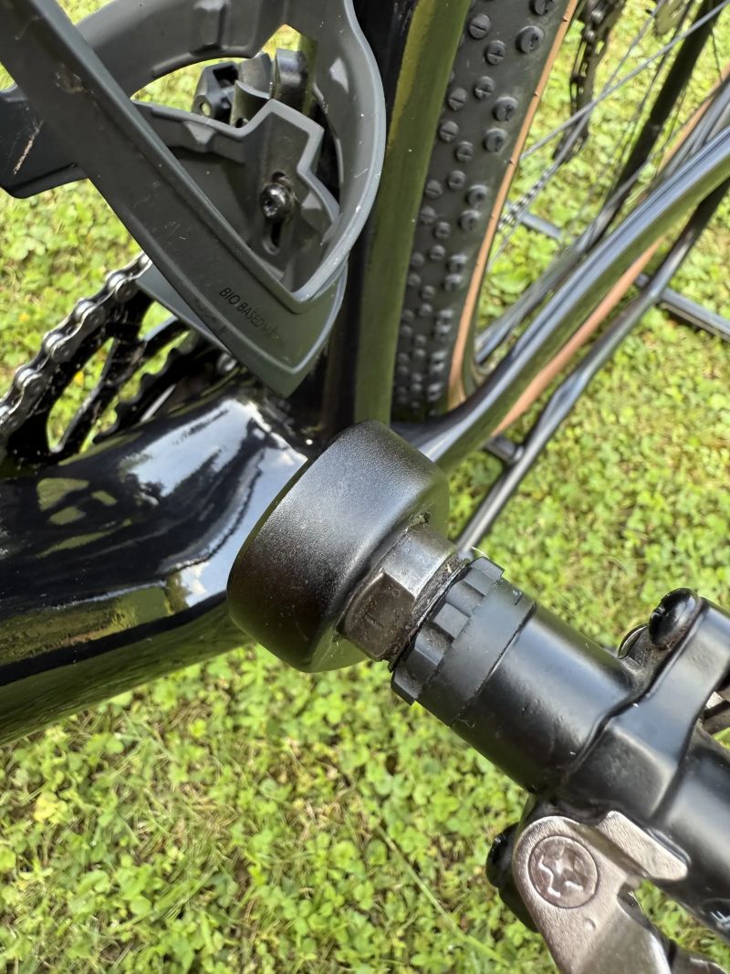 Prodám karbonový GRAVEL GIANT REVOLT ADVANCED 3