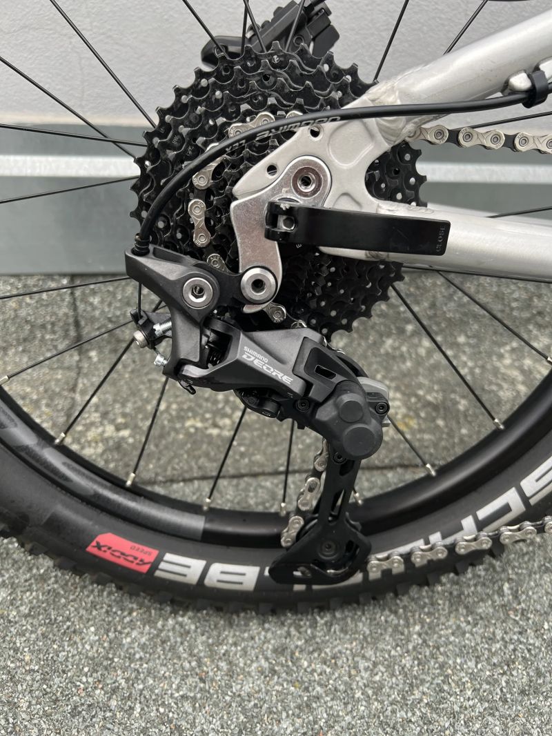 Scott Scale RC 200