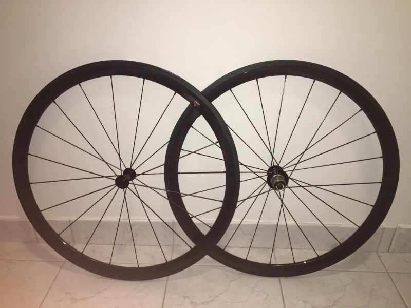 Nová karbonová kola – Silnice, GRAVEL, MTB, triatlon, disk - možno jakákoliv varianta