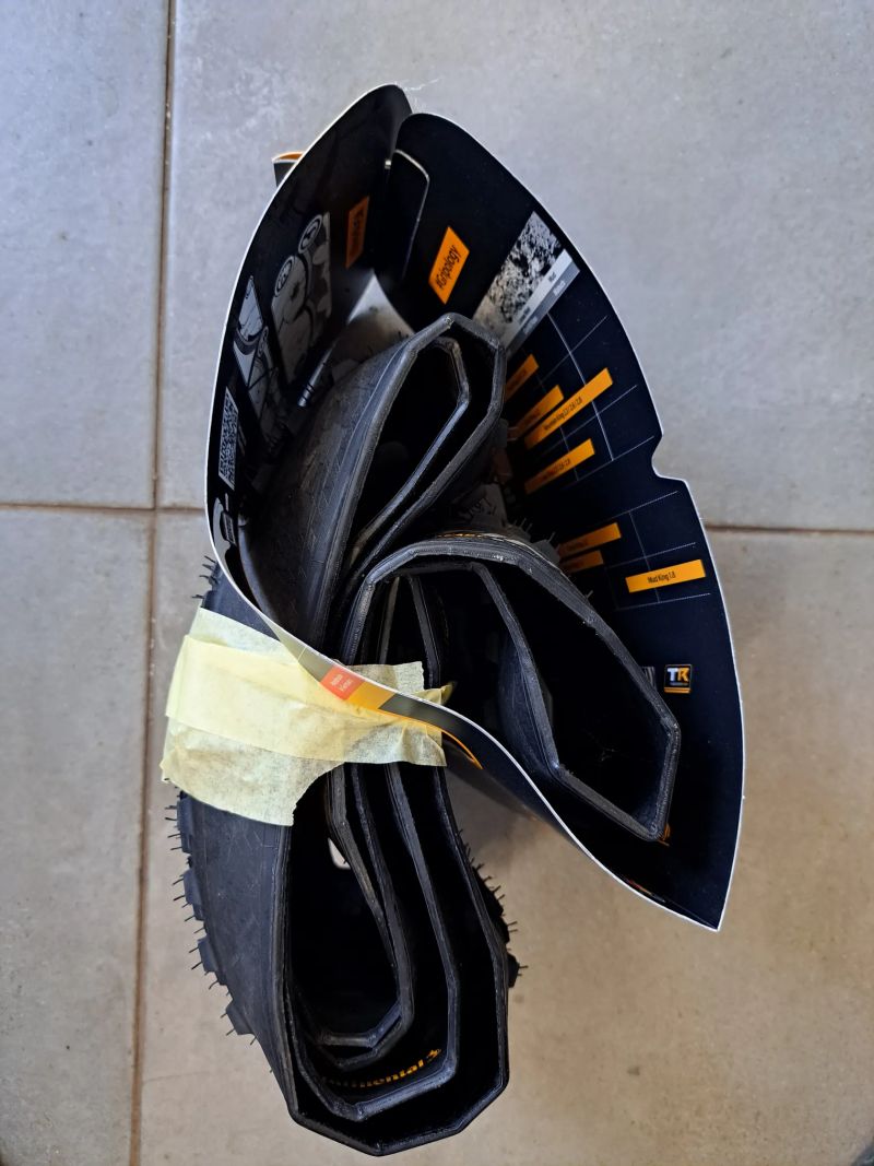 Continental Cross King Protection, 29 x 2,2 black chili