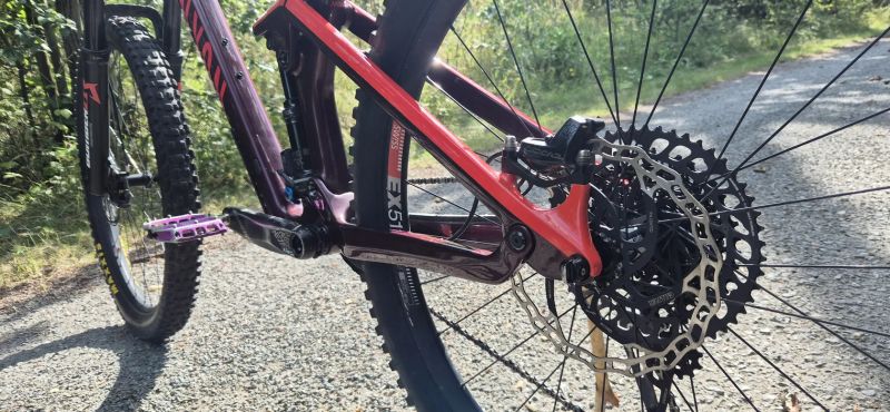 CANYON STRIVE XL karbon