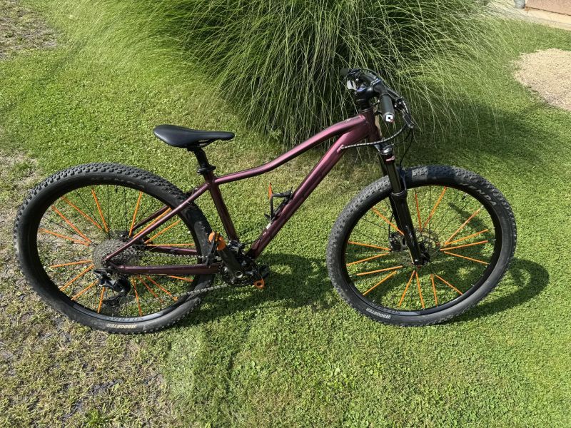 Scott Contessa Active 20