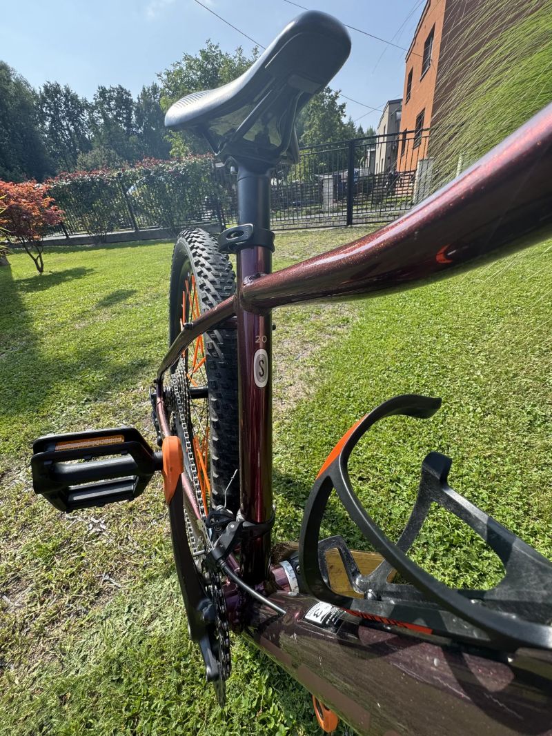 Scott Contessa Active 20