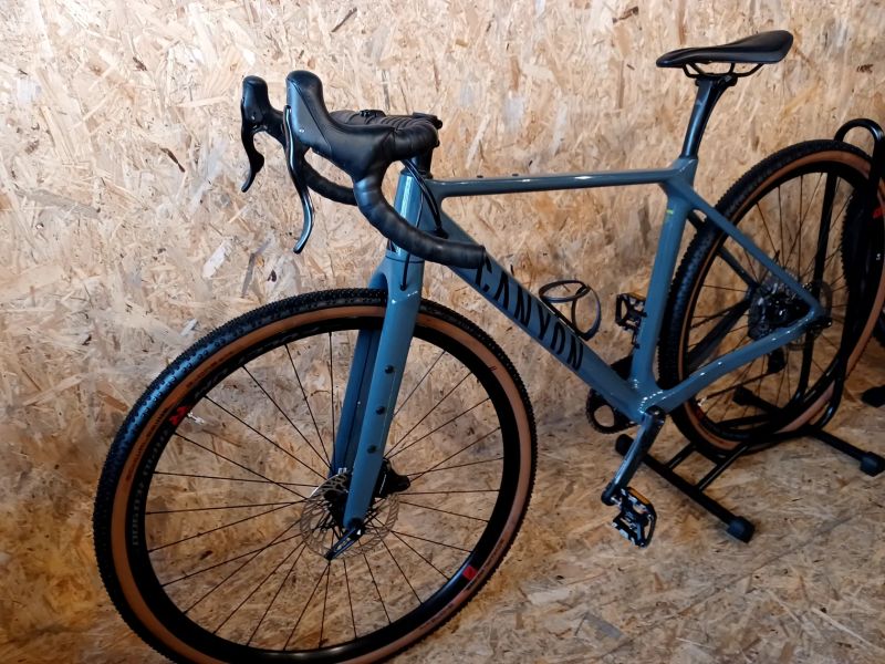 Canyon GRIZL CF SL 8 1by EKAR velikost S 
