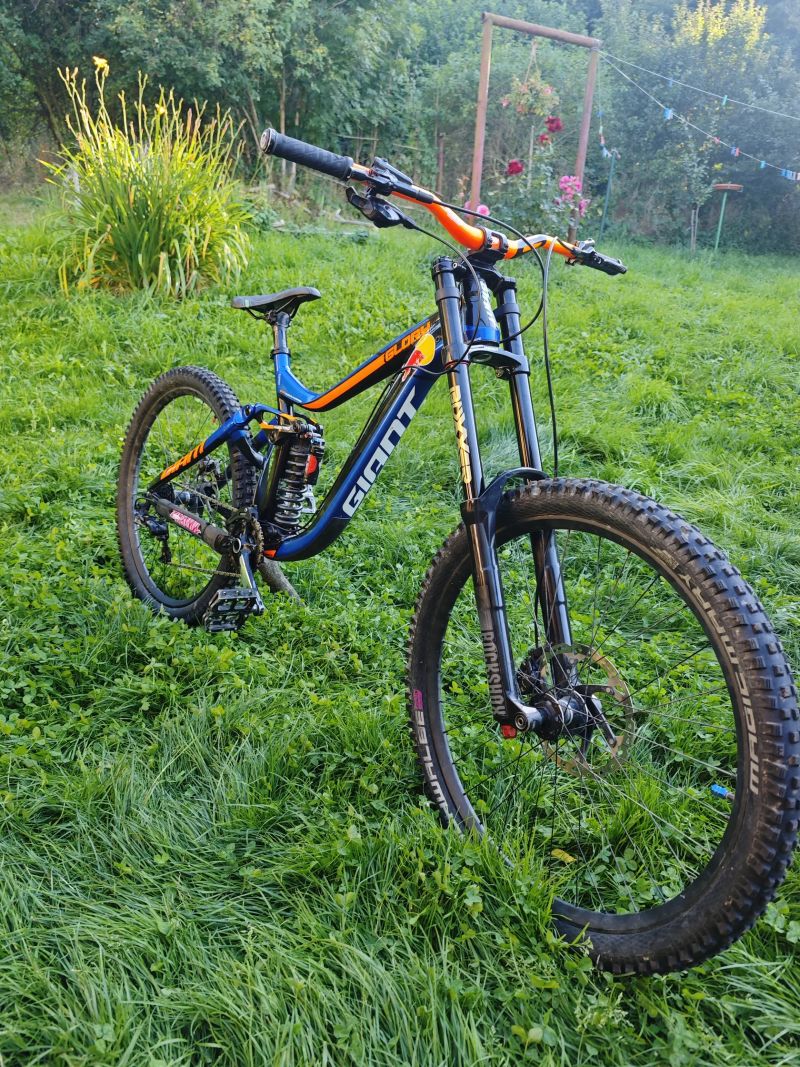 Gian Glory downhill