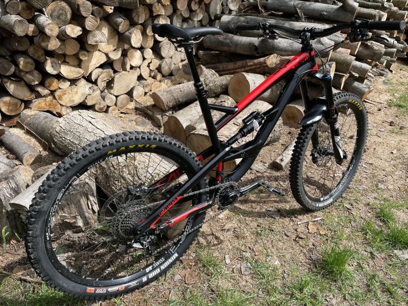 YT Capra L 
