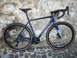 KROSS Esker 8.0 karbon, nejvyšší model 
