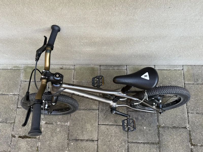 Dětské kolo Rascal 14, barva Titanium