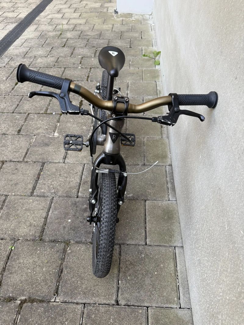 Dětské kolo Rascal 14, barva Titanium